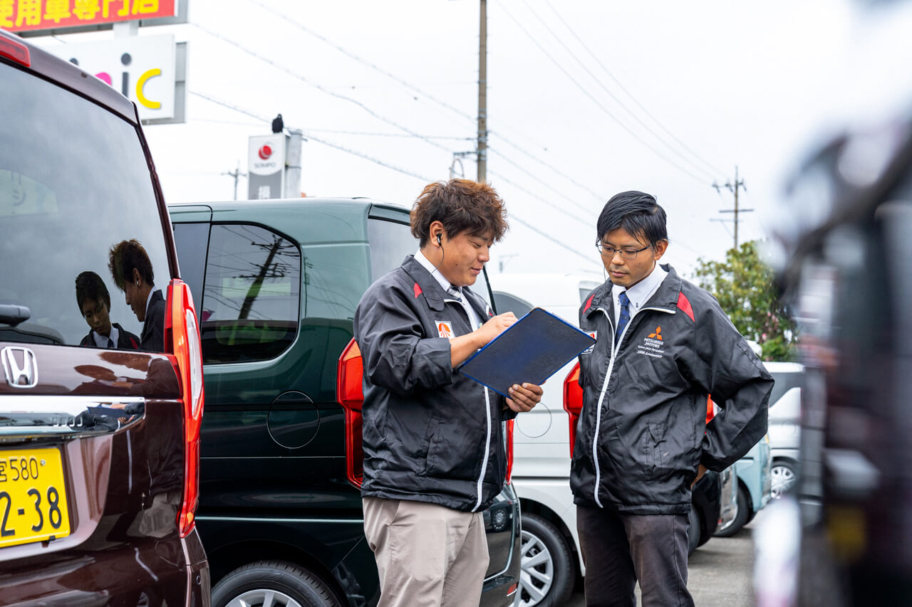 営業職｜未使用車専門店ミニック